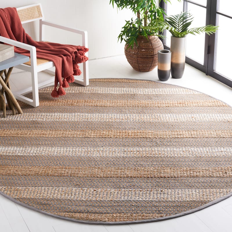 SAFAVIEH Handmade Natural Fiber Galilea Geometric Seagrass Rug - 7' Round - Grey/Natural