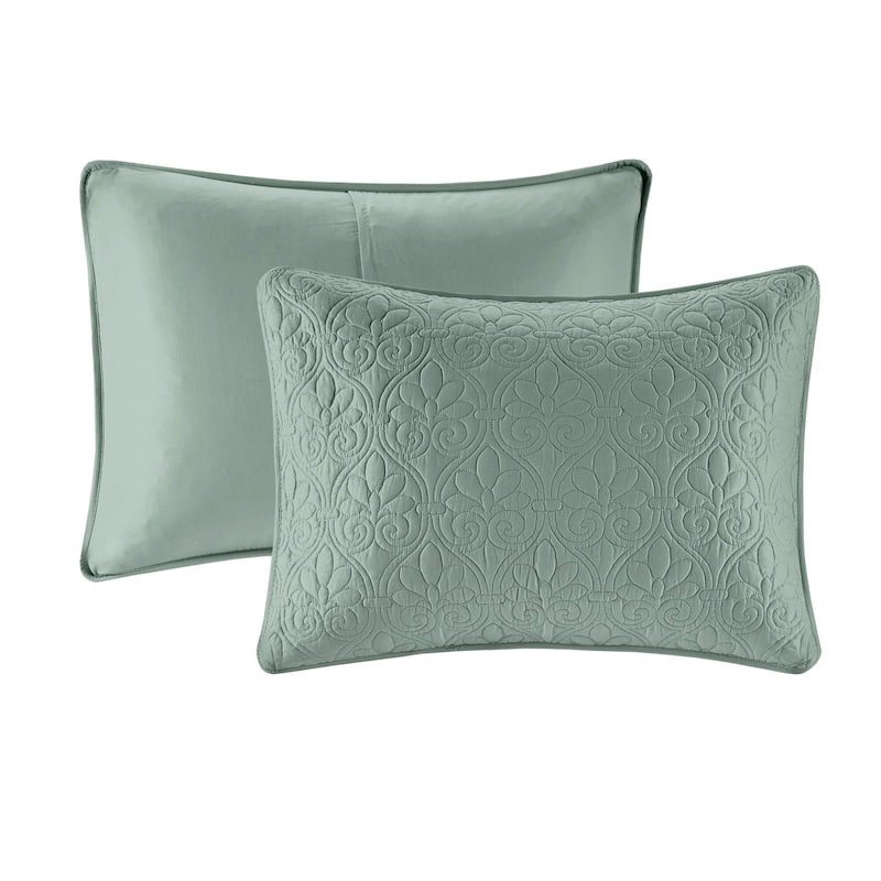 Madison Park Mansfield Reversible Oversized 3-piece Solid Texture Bedspread Quilt Set with Matching Shams