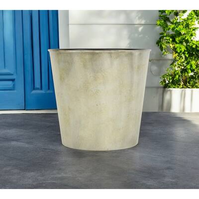 HomeRoots 11" Gray Recycled Plastic Indoor Outdoor Round Pot Planter