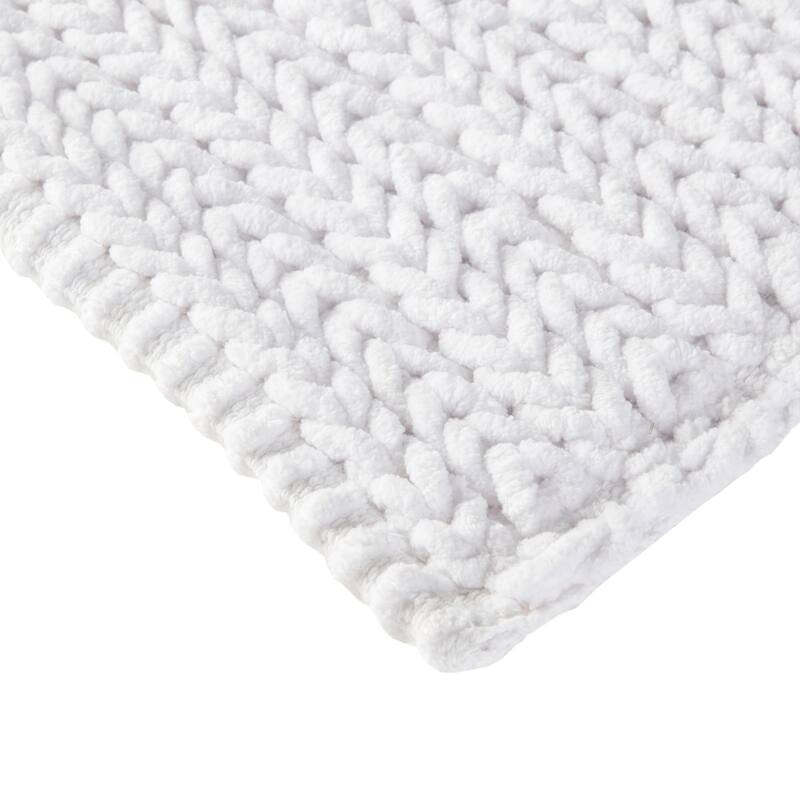 Madison Park Copula Dyed Cotton Chenille Chain Stitch Rug
