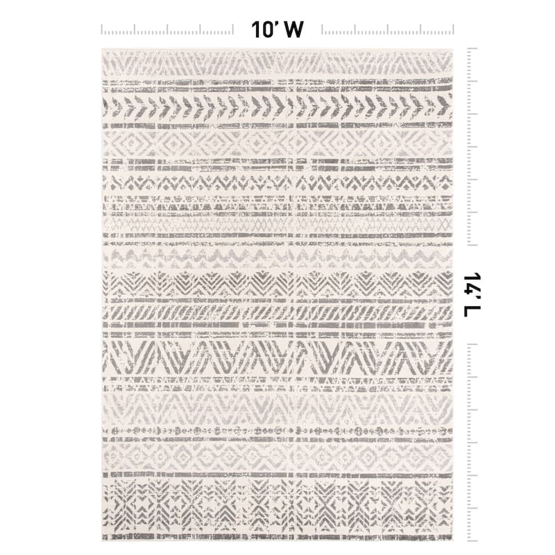 The Curated Nomad Midtown Geometric Distressed Bohemian Rug