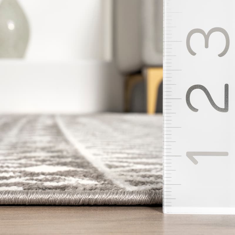 Nuloom Kimberly Transitional Moroccan Banded Area Rug