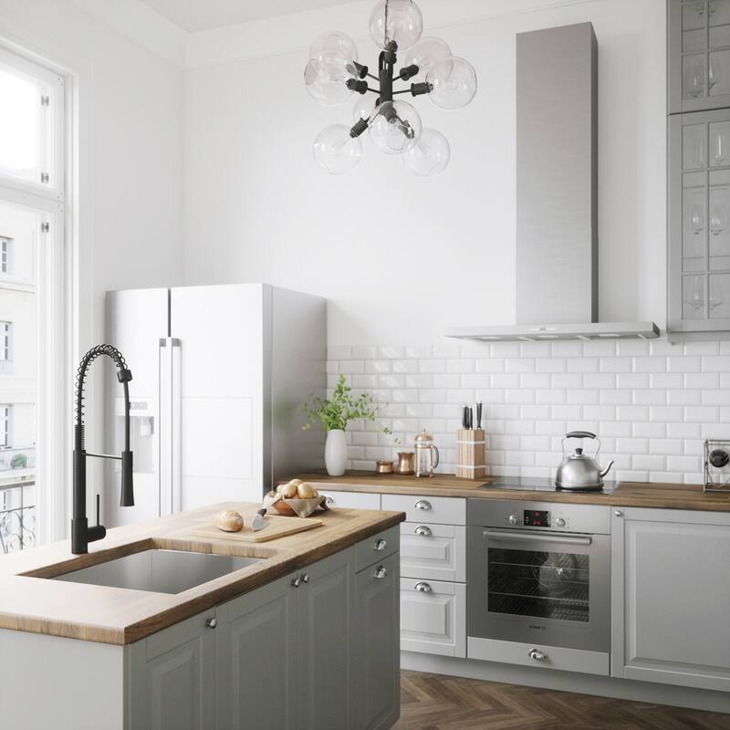 VIGO Laurelton 22" H Single Handle Pull-Down Sprayer Kitchen Faucet