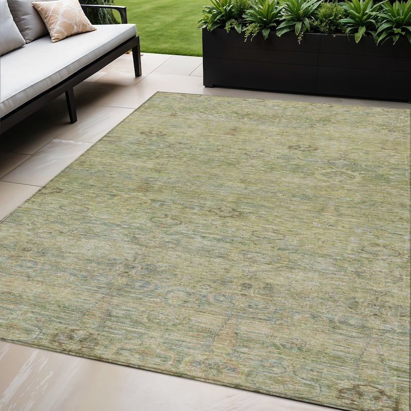HomeRoots Oriental Traditional Rectangle Outdoor Rug - 5' X 8'