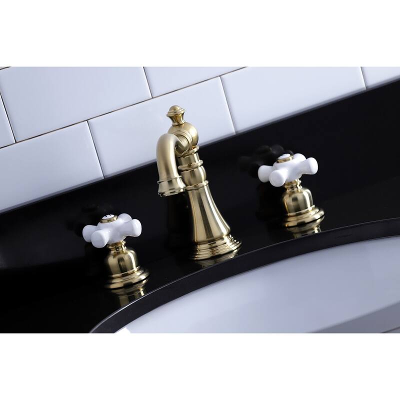 American Classic 8 in. Widespread Bathroom Faucet