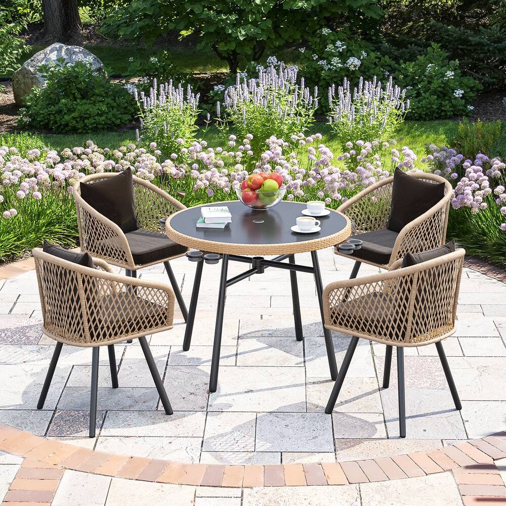 Round 4 - Person Outdoor Dining Set
