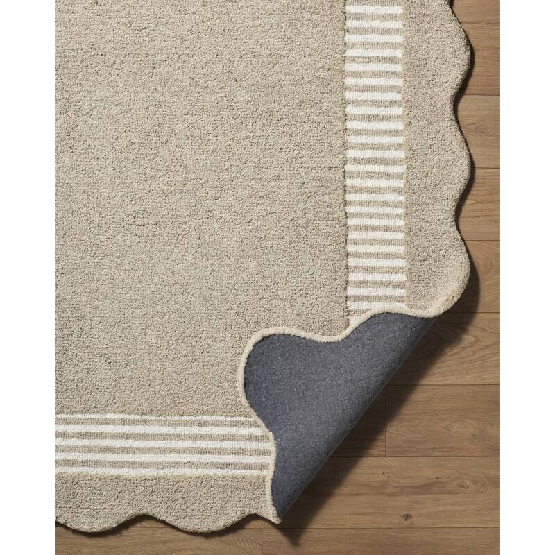 Livabliss Scalloped Modern & Contemporary Area Rug