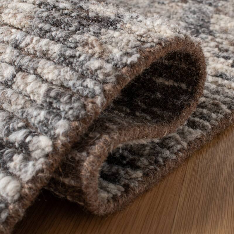 SAFAVIEH Hand-Knotted Tibetan Galina Modern Wool Rug