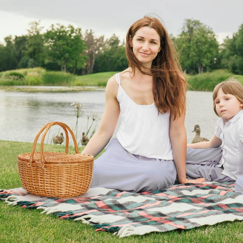 Wicker Picnic Basket with Cooler, Wooden Split Lid Picnic Basket, Vintage-Style Wicker Picnic Hamper with Folding Woven Handle