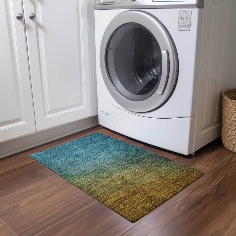 Machine Washable Indoor/ Outdoor Chantille Modern Ombre Rug - Brown - 1'8" x 2'6"