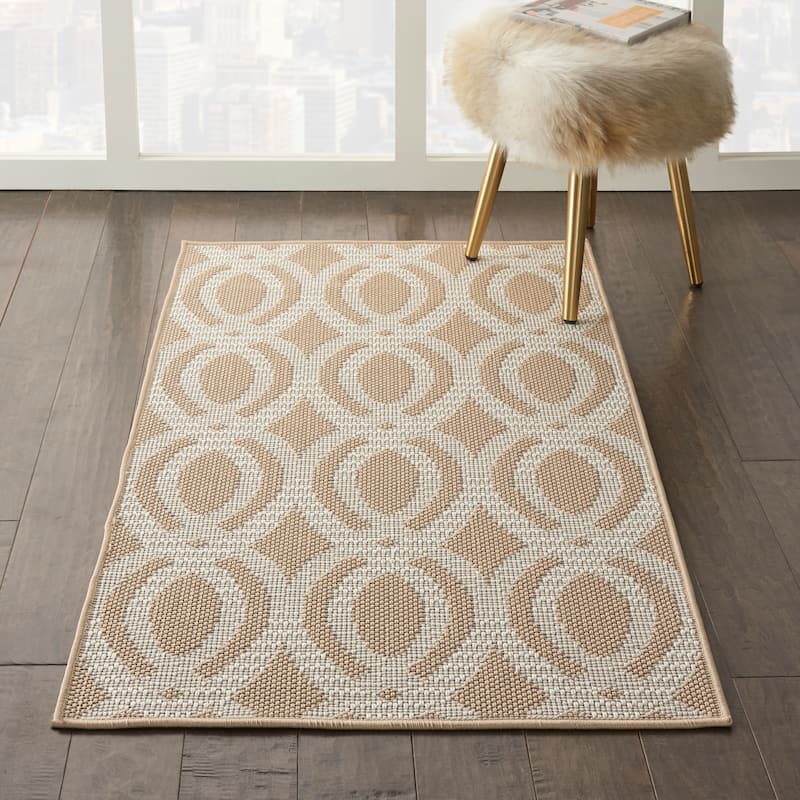 Porch & Den Goboes Geometric Indoor/Outdoor Area Rug - 2'8" x 4' - Beige