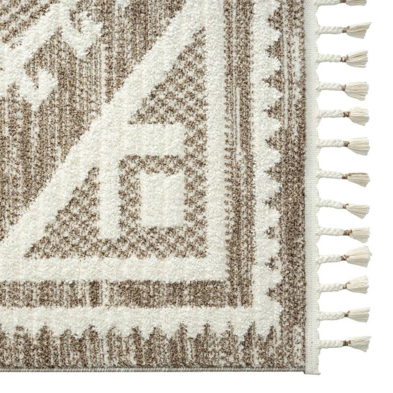 Luxe Weavers South Western Fringe Geometric Area Rug for Living Rooms