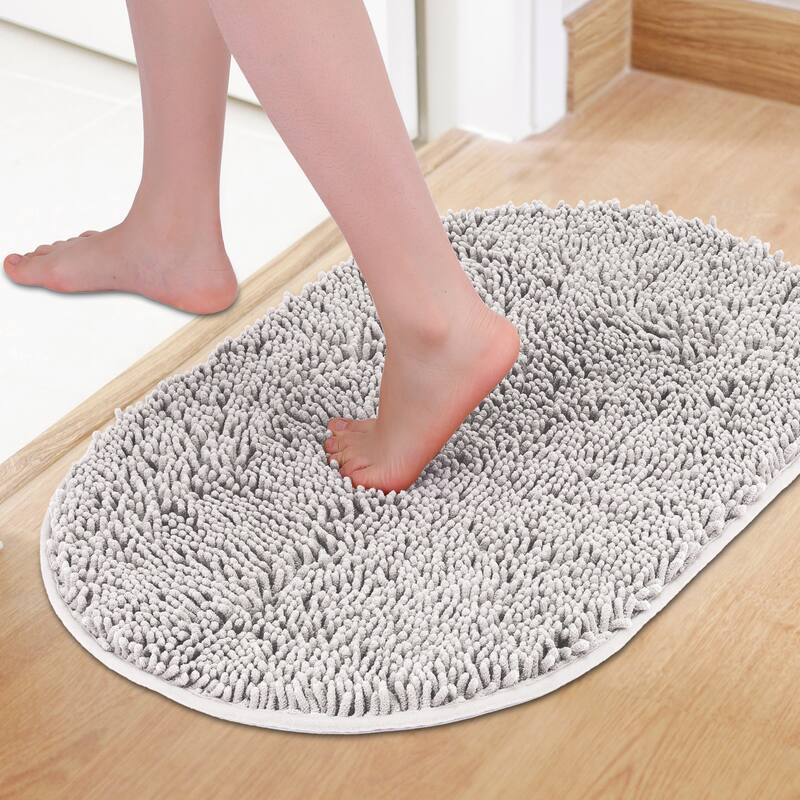 Oval Plush Bath Mat, Soft Non Slip Absorbent Rug, Rubber Backing Quick Dry Rugs for Shower Floor, Bathroom Decor - Light Grey - 16" x 24"