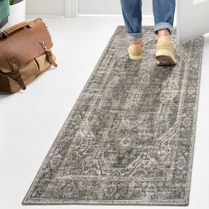 JONATHAN Y Pavel Bold Distressed Medallion Low-Pile Machine-Washable Area Rug
