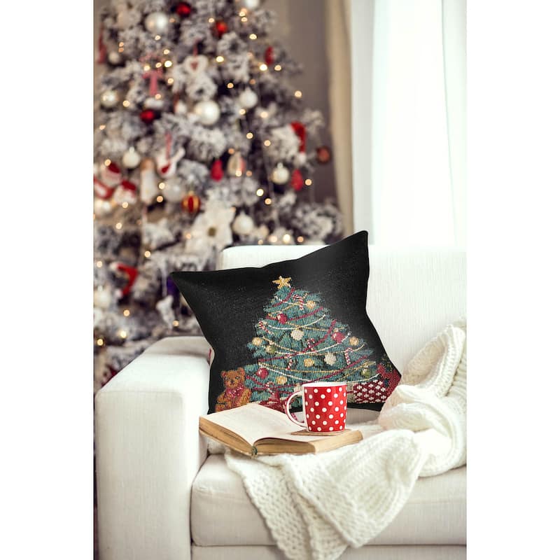 Liora Manne Marina Oh Christmas Tree Indoor/Outdoor Pillow