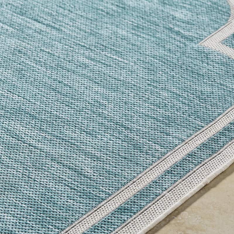 Livabliss Miami Beach Traditional Indoor/Outdoor Area Rug