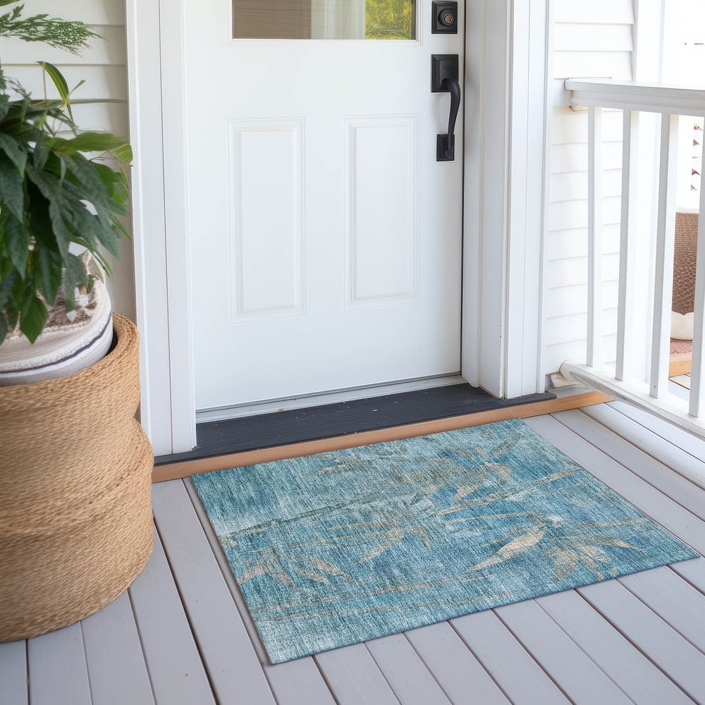 Machine Washable Indoor/ Outdoor Modern Floral Chantille Rug