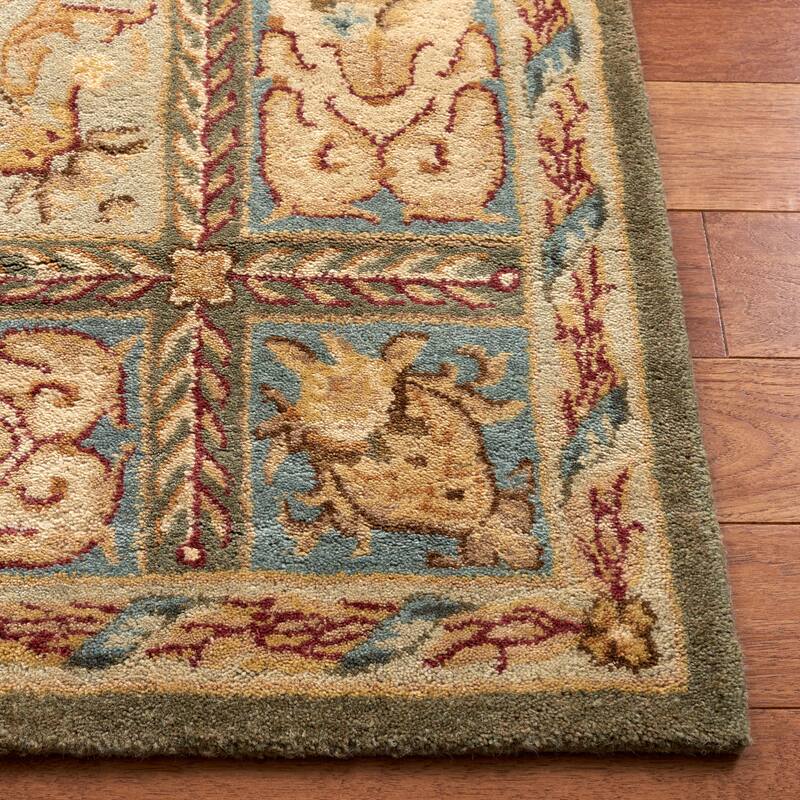 SAFAVIEH Handmade Bergama Mirjami Oriental Hand-spun Wool Rug
