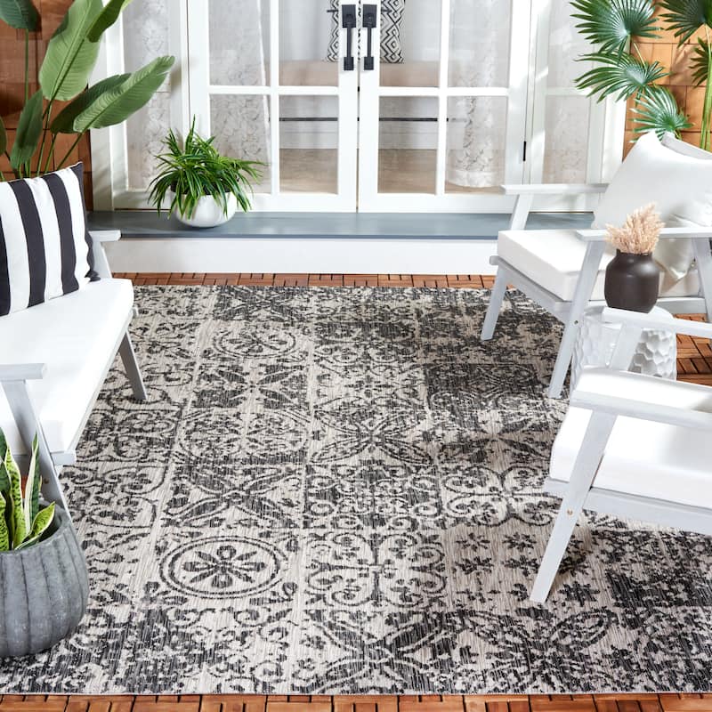 SAFAVIEH Courtyard Wenda Transitional Rug