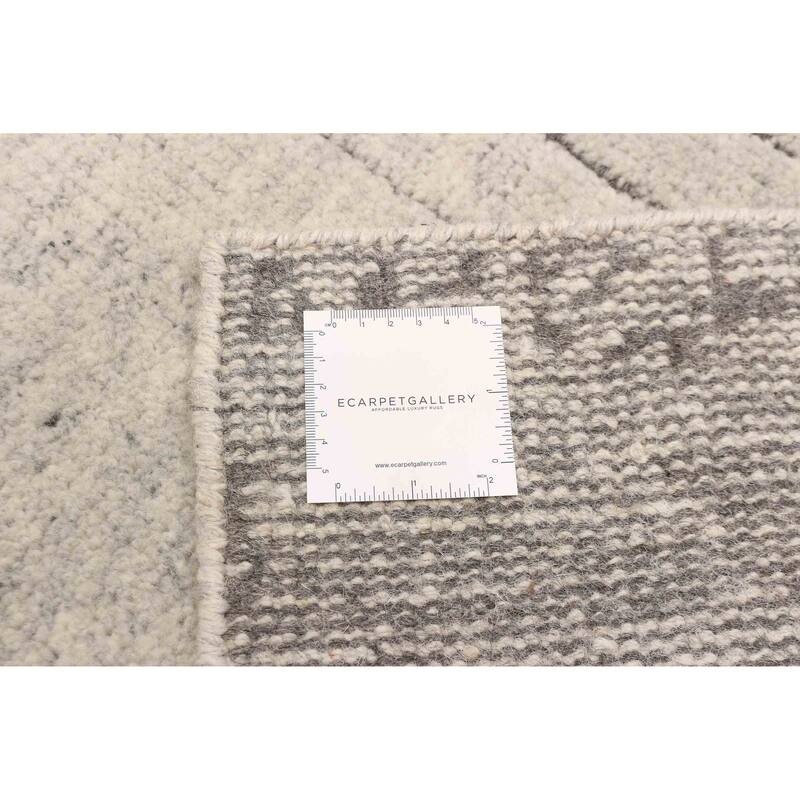 ECARPETGALLERY Hand-knotted Tangier Light Grey Wool Rug - 5'0 x 7'11