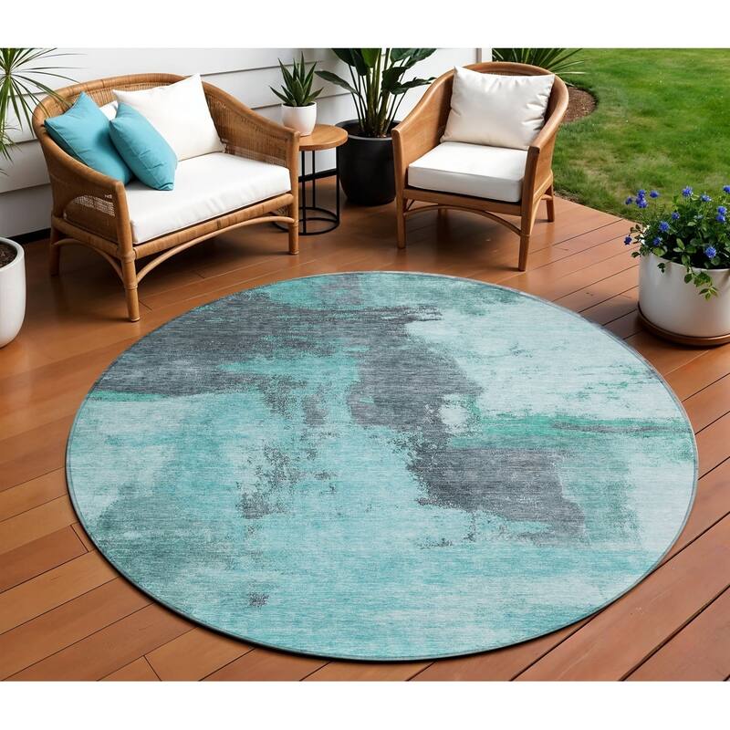 HomeRoots Abstract Transitional Rectangle Outdoor Rug - 8' Round