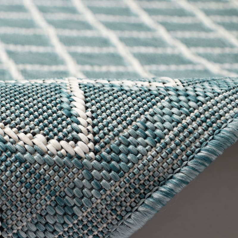 Liora Manne Carmel Diamonds Indoor/Outdoor Area Rug