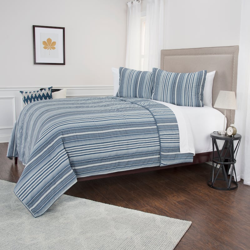 The Brady Blue Hand Quilted Cotton 3-Piece Quilt Set