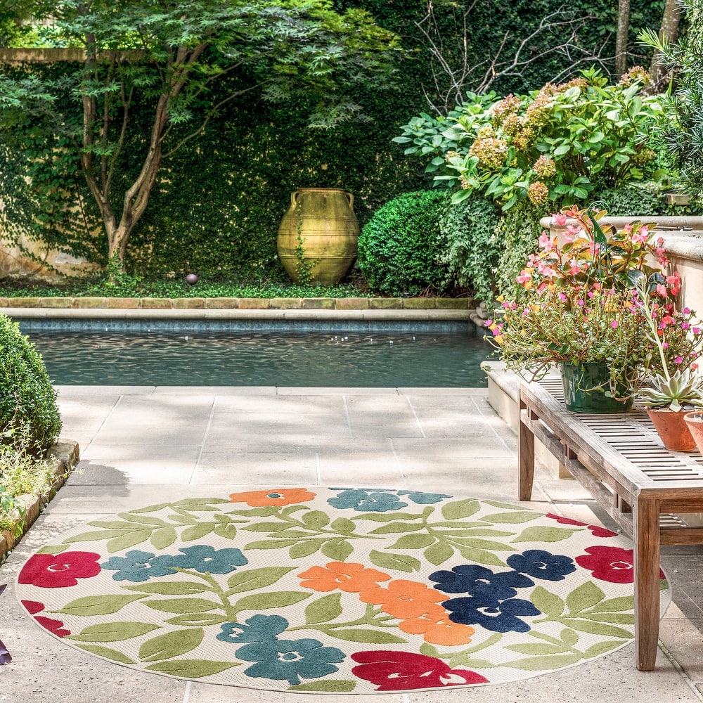 Origin Coastal Floral Indoor/Outdoor Area Rug