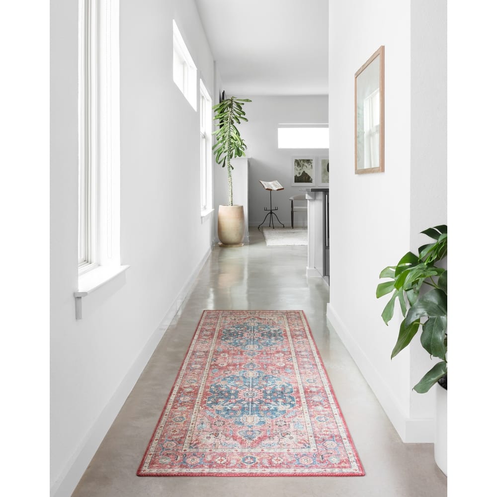 Alexander Home Leanne Traditional Distressed Printed Area Rug