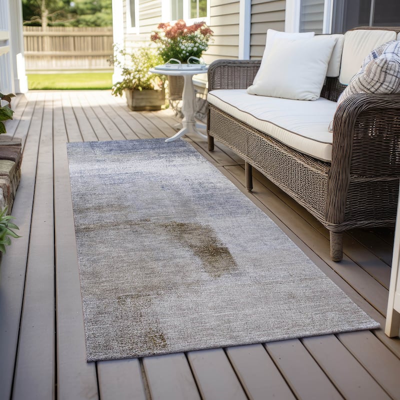 Machine Washable Indoor/ Outdoor Chantille Solid Ombre Rug - Blue - 2'3" x 7'6"