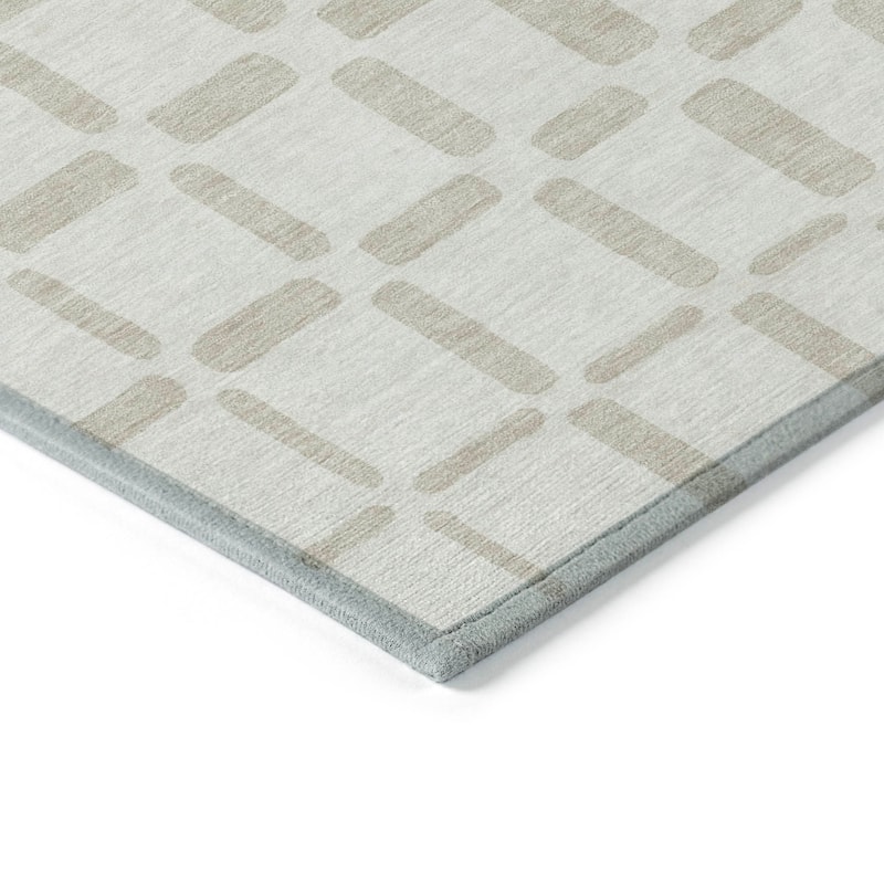 Machine Washable Indoor/ Outdoor Chantille Contemporary Geo Rug
