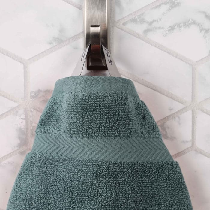 Superior Absorbent Zero Twist Cotton Bath Towel (Set of 2)