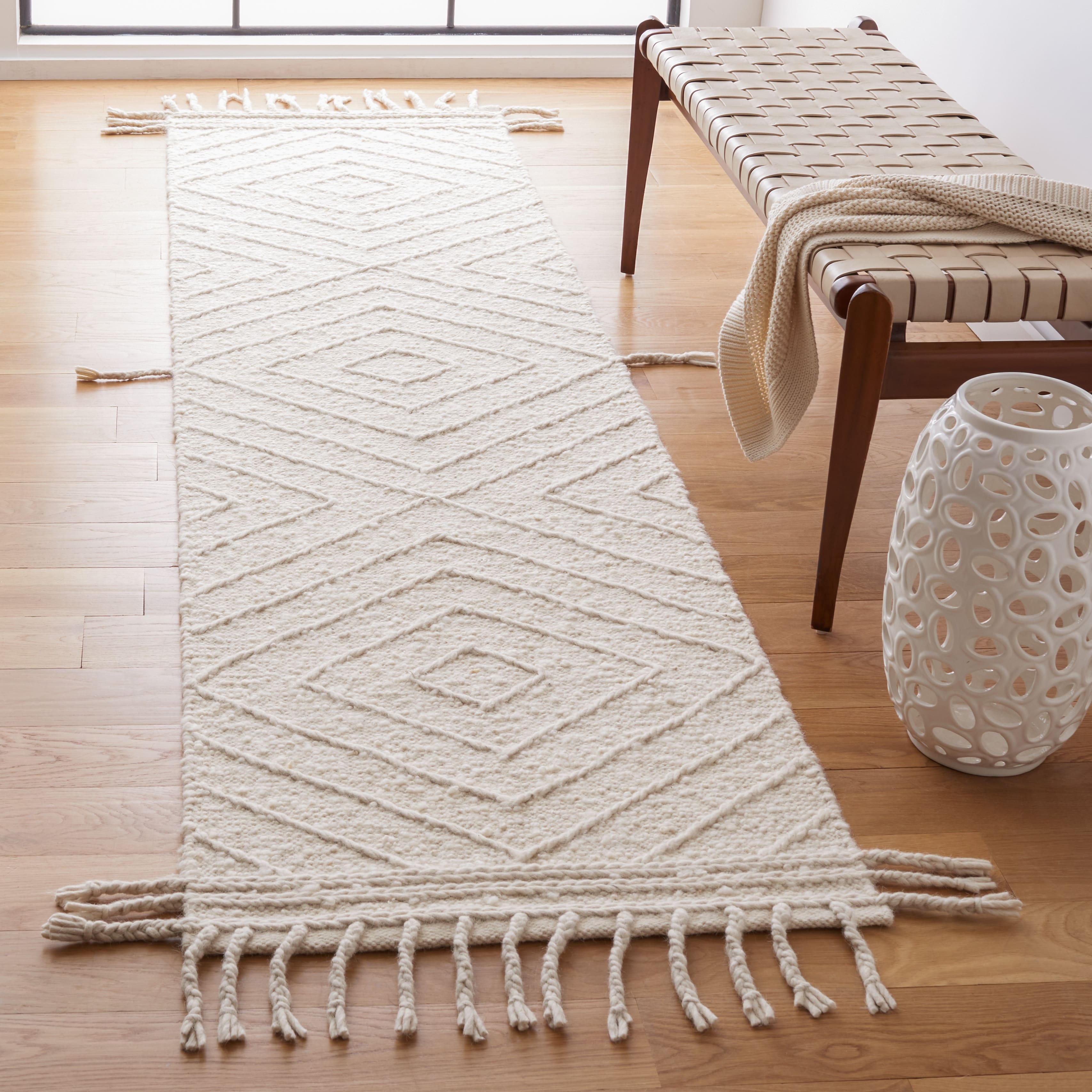 SAFAVIEH Handmade Natura Oligerta Stripe Wool Rug On Sale Bed Bath