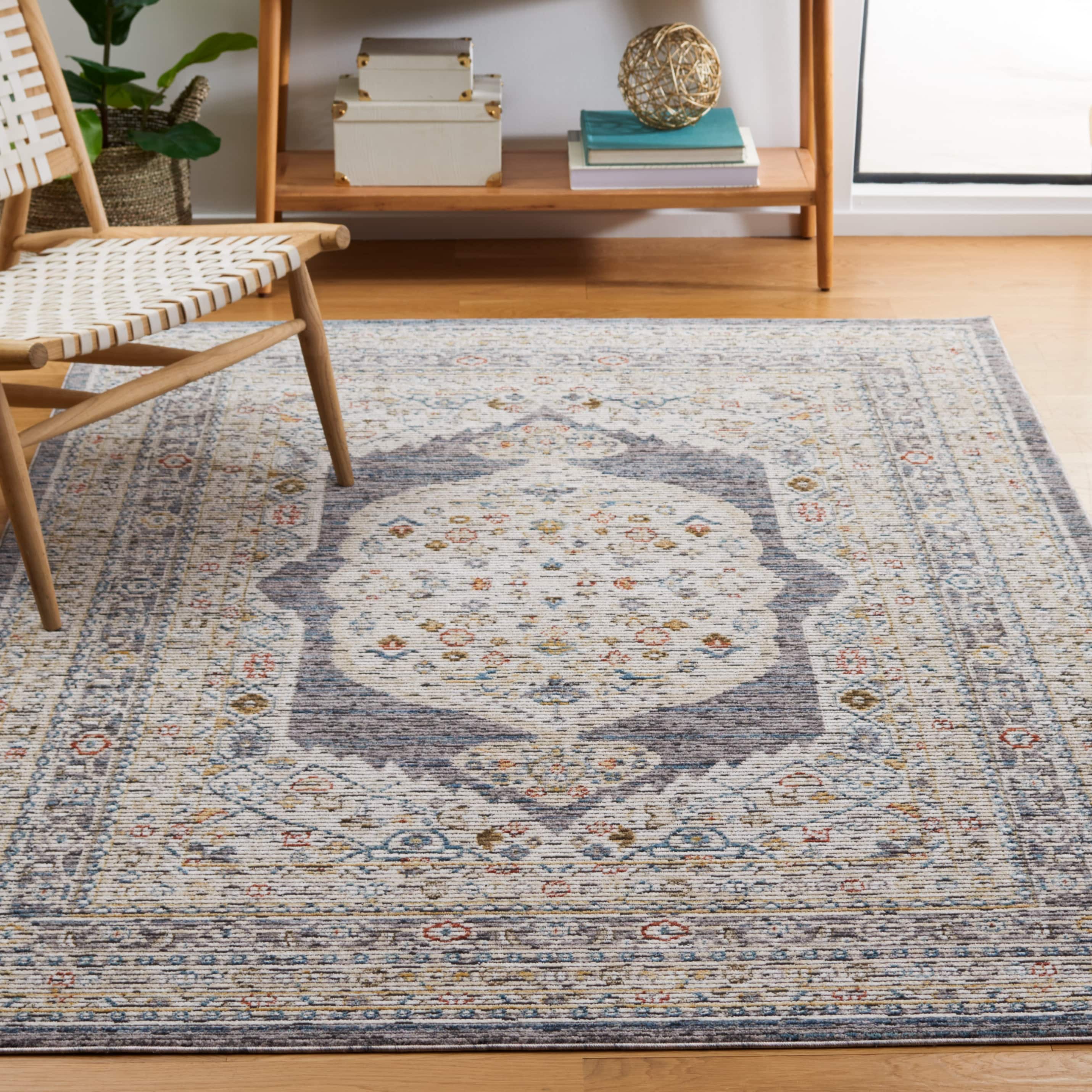 SAFAVIEH Sierra Evaline Oriental Rug