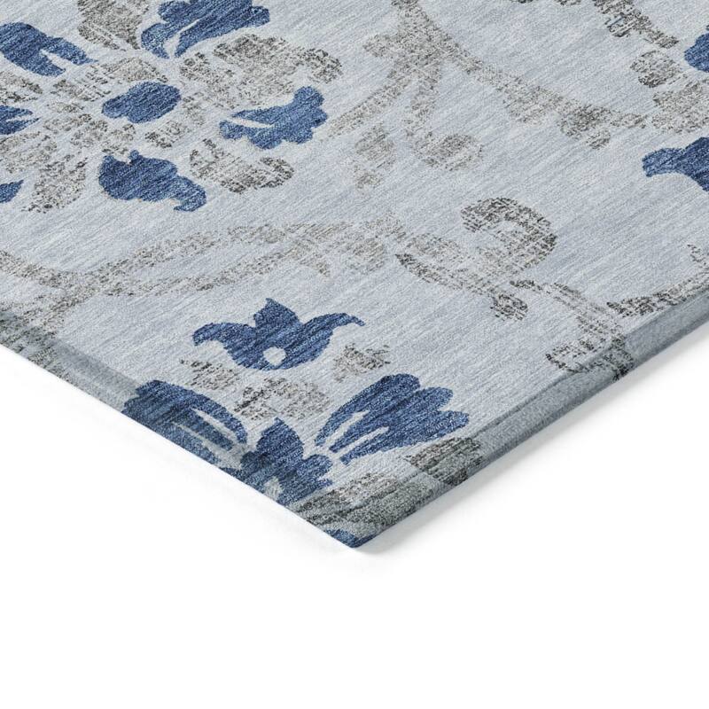 HomeRoots Floral Traditional Rectangle Outdoor Rug