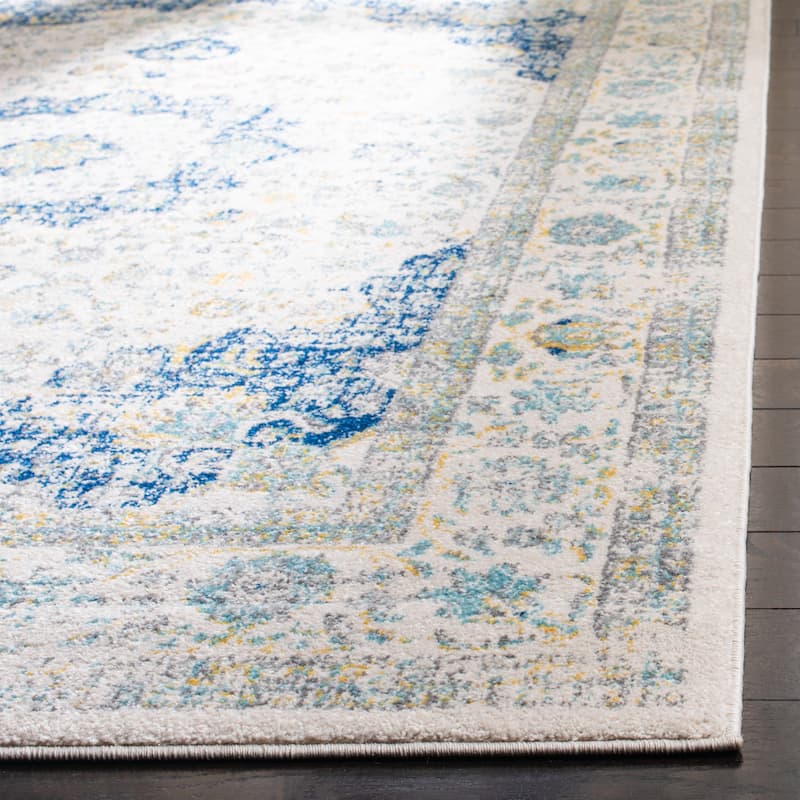 SAFAVIEH Evoke Annabel Vintage Shabby Chic Oriental Rug