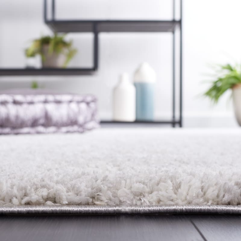 SAFAVIEH Berber Shag Rafaele 1.25-inch Thick Rug