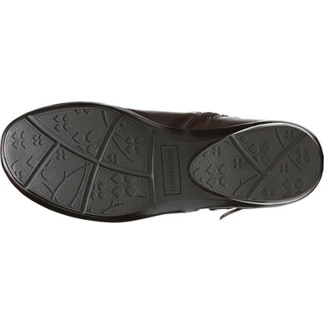 naturalizer cassandra booties