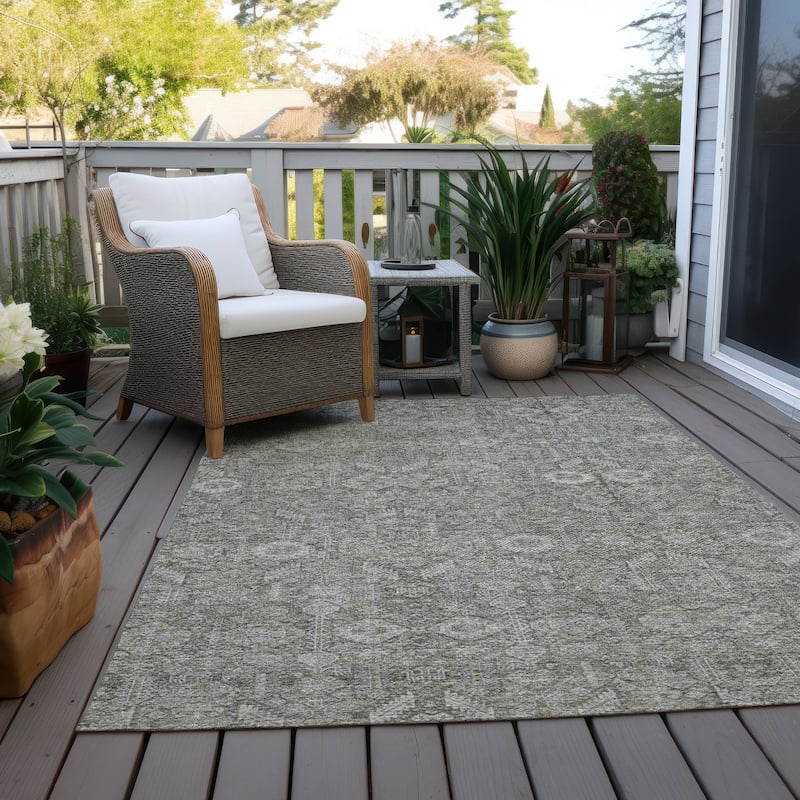 Machine Washable Indoor/ Outdoor Traditional Boho Chantille Rug