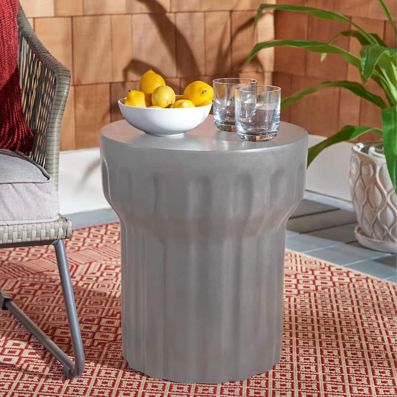 SAFAVIEH Ulya Concrete Indoor/ Outdoor Accent Table - 15.7" x 15.7" x 17.7" - 16Wx16Dx18H - Dark Grey