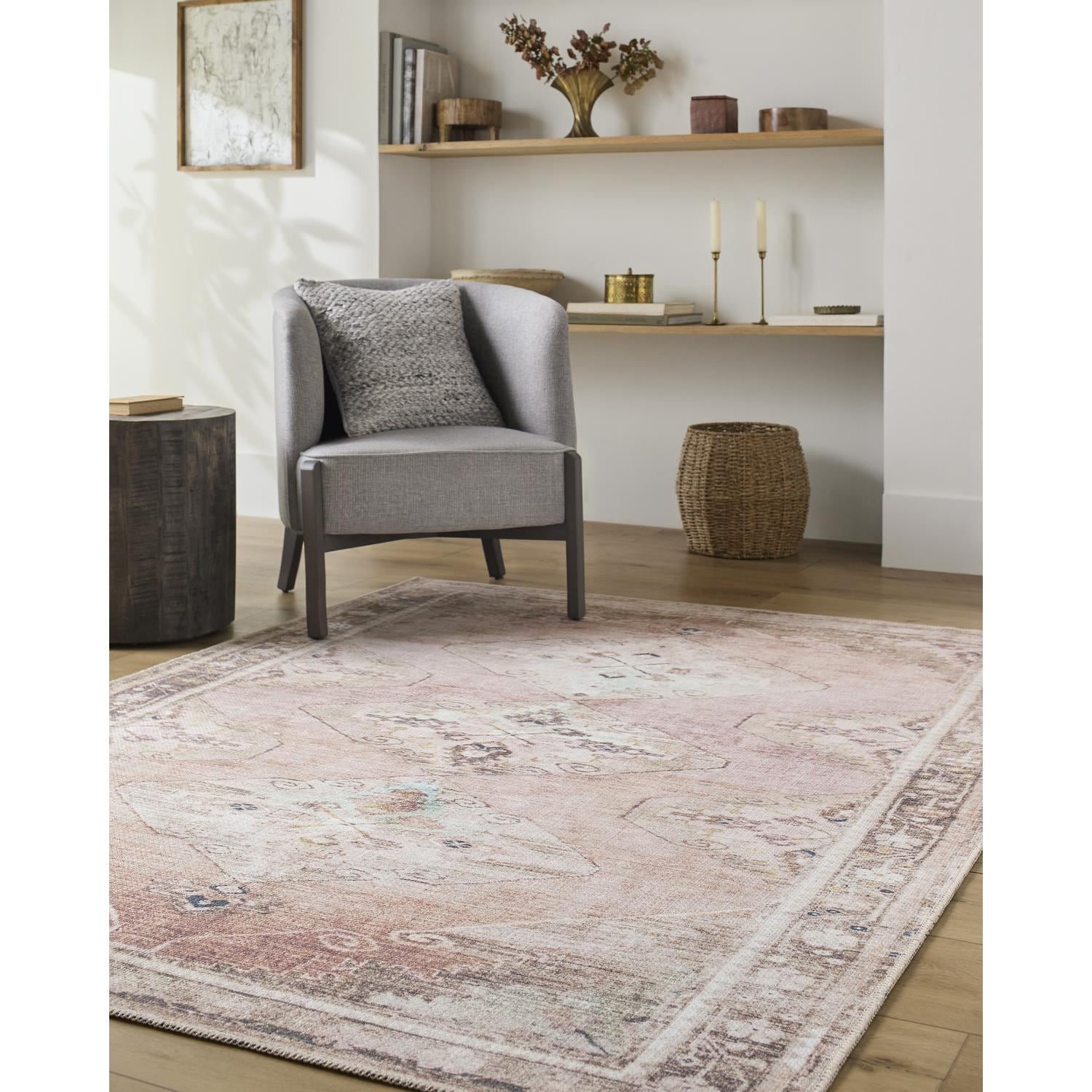 Livabliss Transitional Amelie Medallion Washable Area Rug.