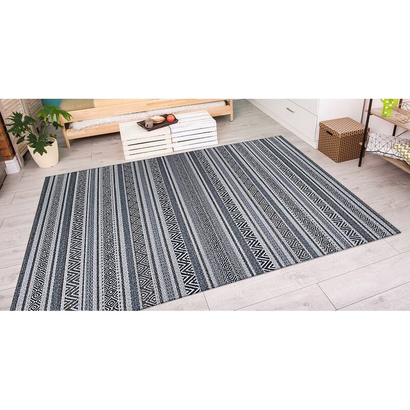 Porch & Den Casilda Indoor/ Outdoor Area Rug - 2'3" x 11'9" Runner - Gray