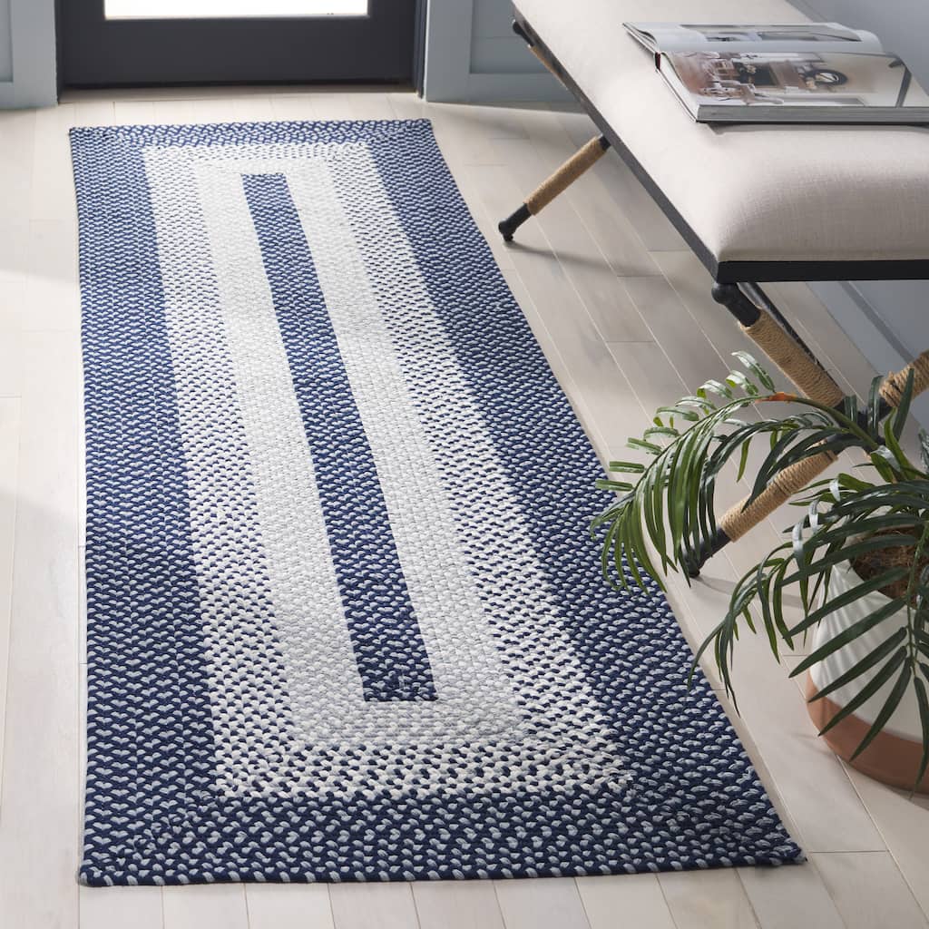 SAFAVIEH Handmade Braided Altinaj Cotton Reversible Rug