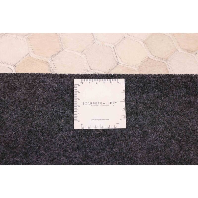 ECARPETGALLERY Handmade Cowhide Patchwork Ivory Leather Rug - 6'0 x 6'0