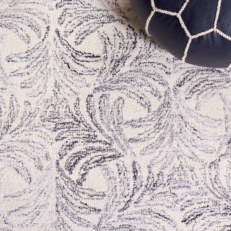 Martha Stewart by SAFAVIEH Handmade Asumi Rug
