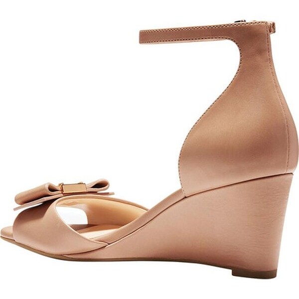 Cole Haan Tali Bow Wedge Sandal 2024 info graphics