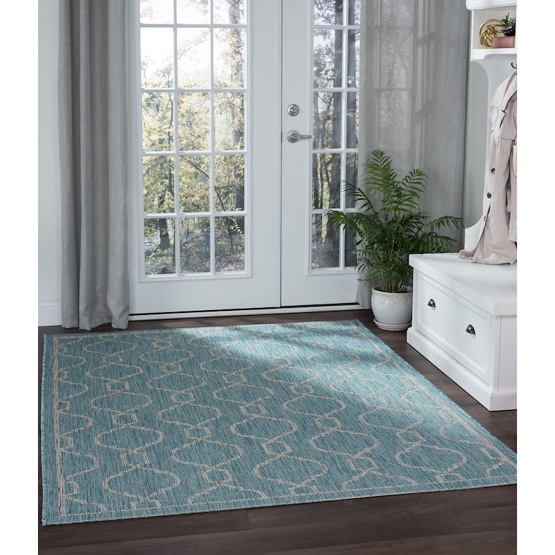 Colonnade Transitional Geometric Indoor/Outdoor Area Rug