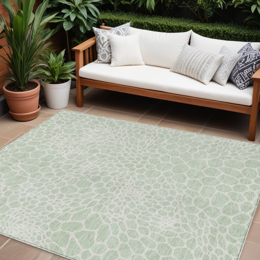 HomeRoots Geometric Transitional Rectangle Outdoor Rug
