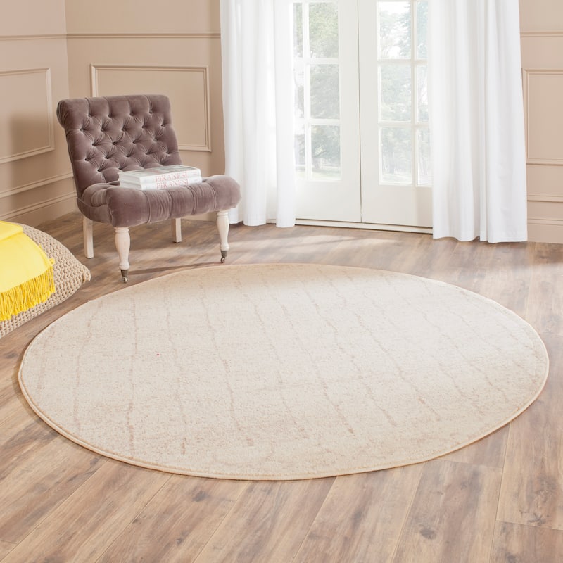 SAFAVIEH Tunisia Altina Southwestern Rug - 6' Round - Ivory - Round