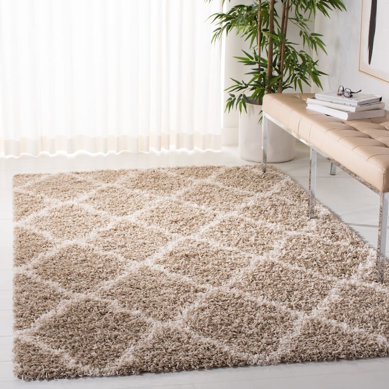SAFAVIEH Dallas Shag Hacer Trellis 1.5-inch Thick Rug - 11'  x  15' - Beige/Ivory - Runner/Rectangle